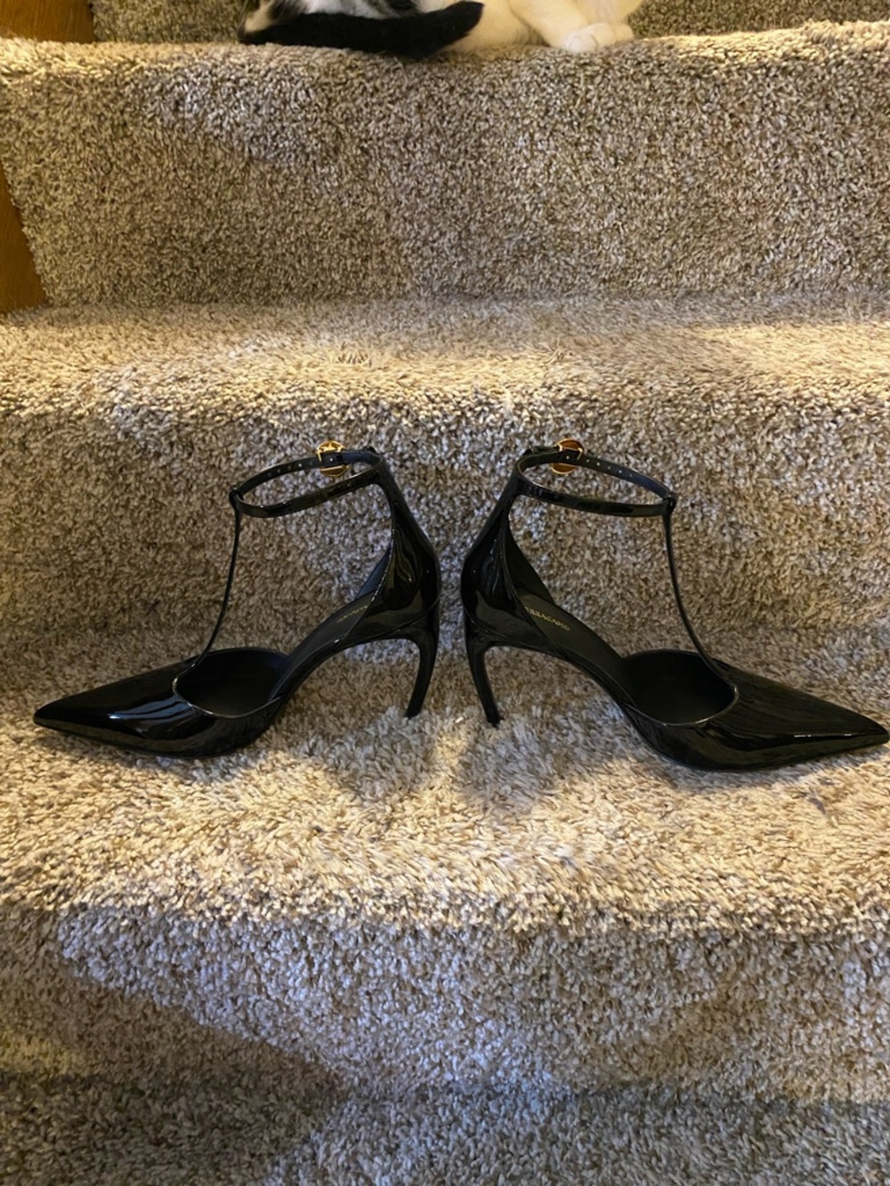 Ferragamo Odette size 8 black patent stilettos with gold accent - Picture 4 of 9